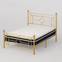 Queen Bed + 12” Hybrid Mattress Set