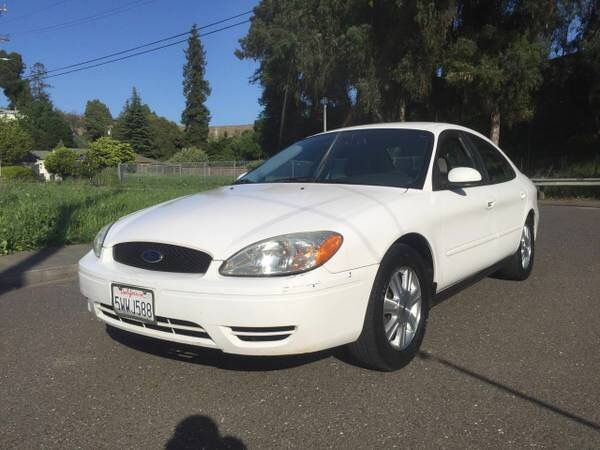 2006 Ford Taurus