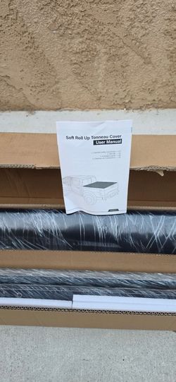 TRUCK BED COVER NEW