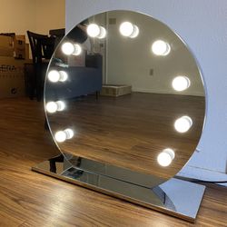 Vanity Mirror With Lights 