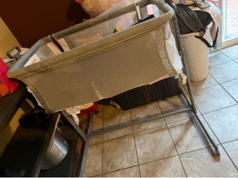 Gently used bassinet