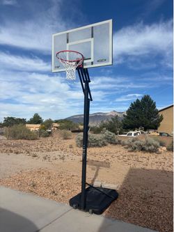 Basketball hoop
