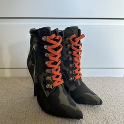 Camo print lace-up heeled boots