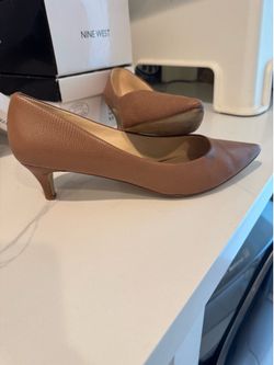 Women shoes dress Nine West size 9.5