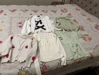 Small size Sweater