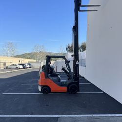 Three Stage Forklift 