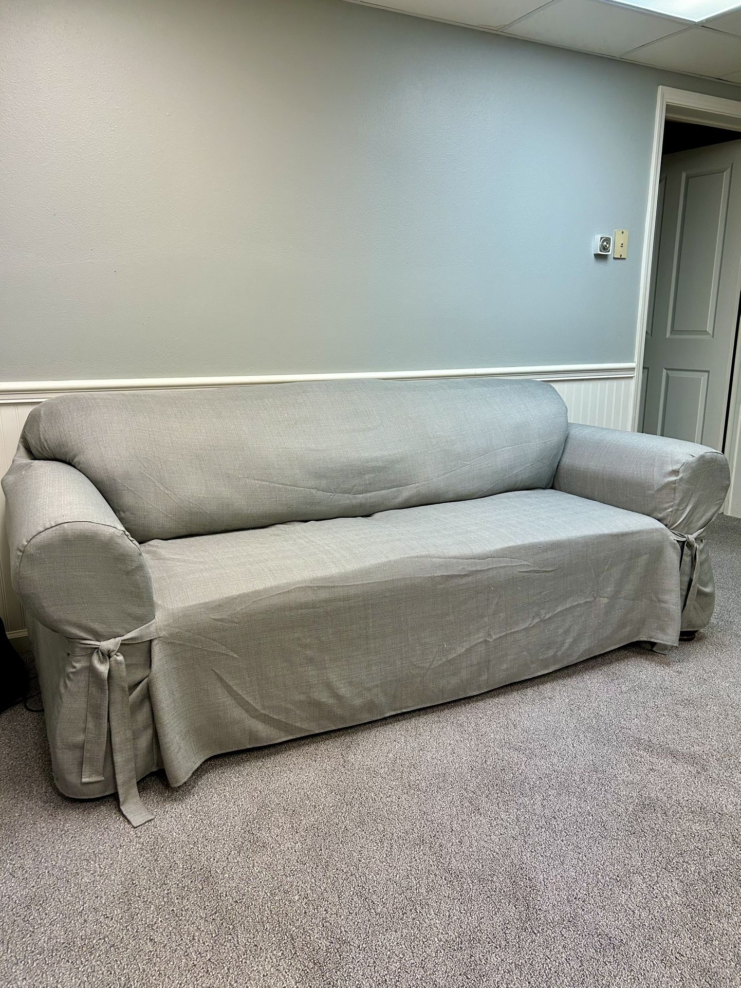 Free Sofa With Cover