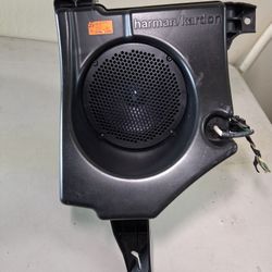 Mercedes Benz W164 ML(contact info removed)-2011, Harman Kardon Subwoofer OEM A1(contact info removed)02