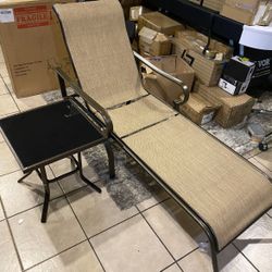 Patio Chair With Side Table 