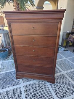 Tall Dresser Thomasville Impressions See Pics For Measurements 