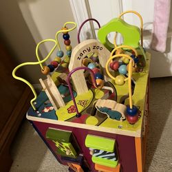 Zany Zoo Activity Cube
