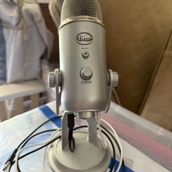 Blue USB Microphone