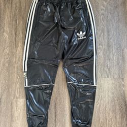 Adidas Originals Chile 20 Trefoil Black Track Pants