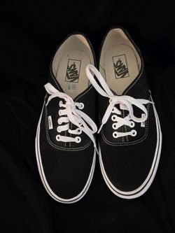 Vans - Size 9 / In Excellent Condition