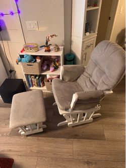 Nursing chair