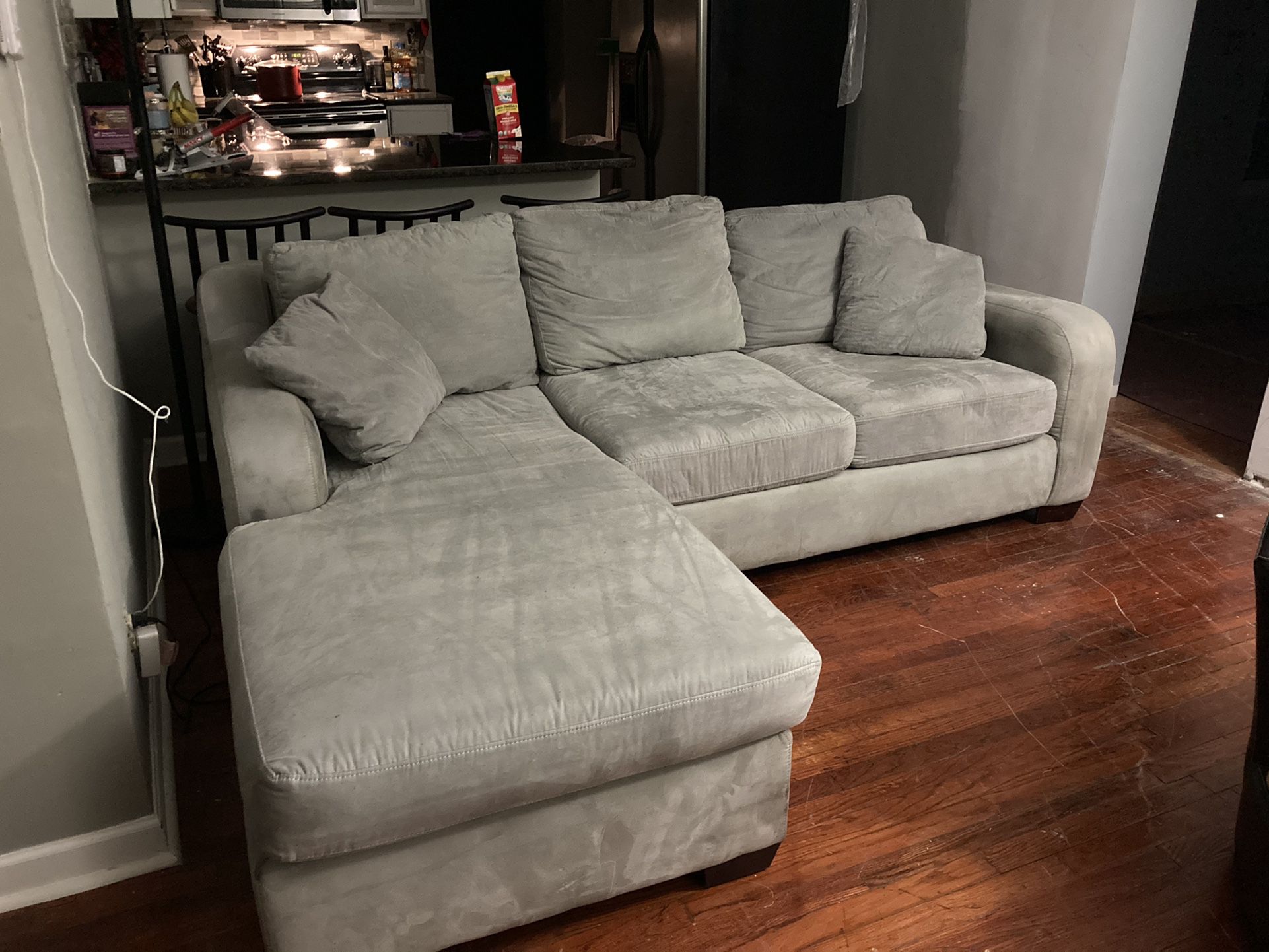 ROOMS TO GO MINT GREEN SECTIONAL $299 OBO...ALL OFFERS WELCOME!!!