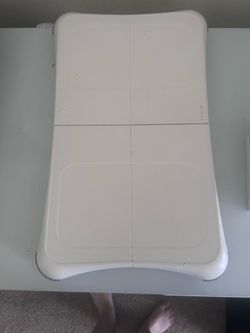 Wii Balance board and Wii games bundle