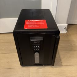 Honeywell Fire/Water Proof Safe 