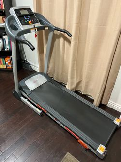 Fold up treadmill