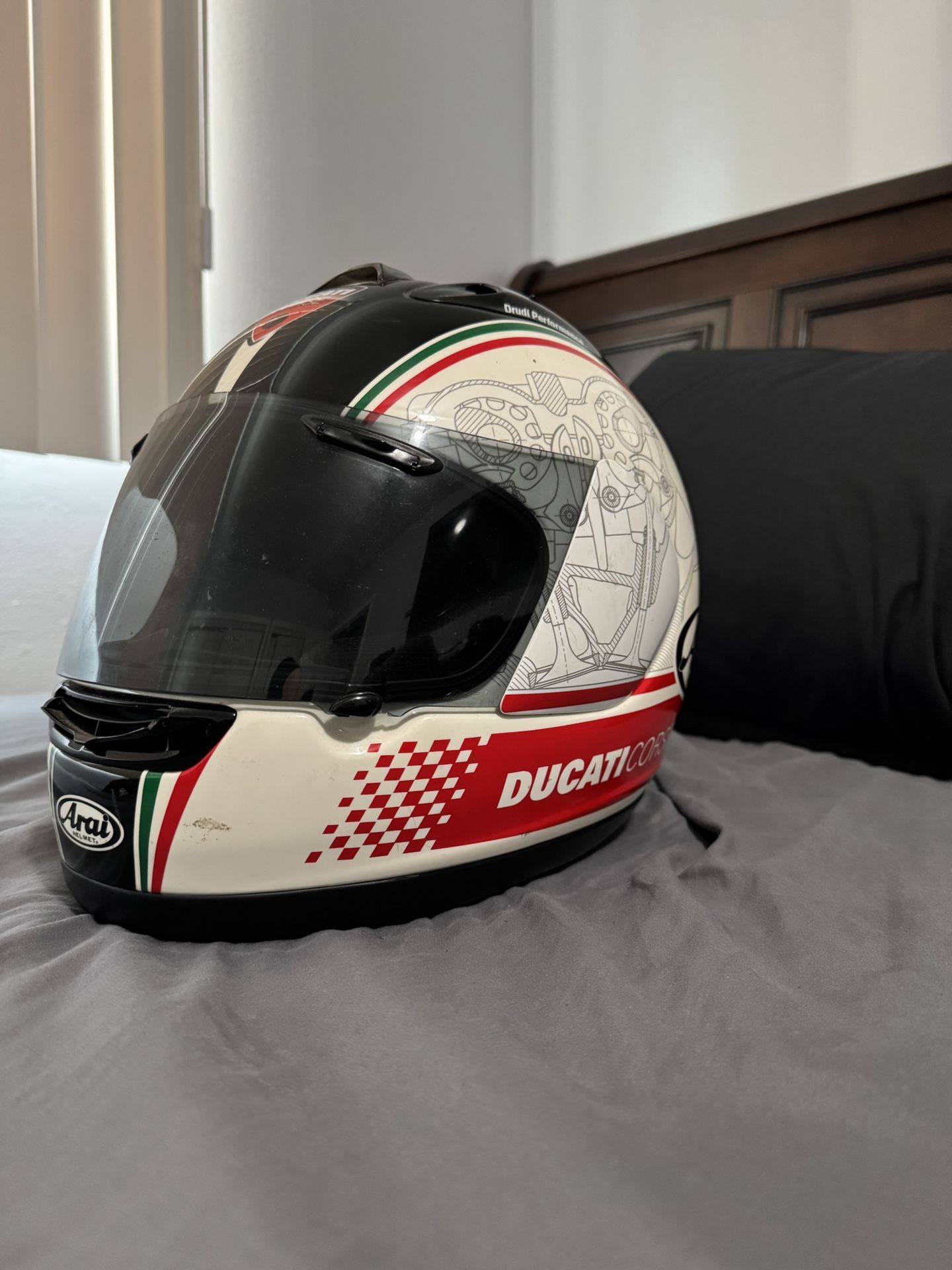 Arai Ducati Corse RX-7 Motorcycle Helmet Size Medium