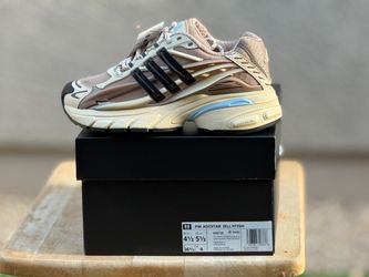 Adidas Adistar Jellyfish Crystal Sand Pharrell