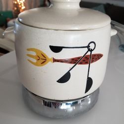 Vintage West Bend Bean Pot