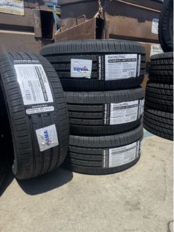 225/45/18 ROYALBLACK 4 new tires