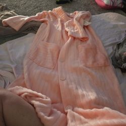 Robe New With Tags Size 20