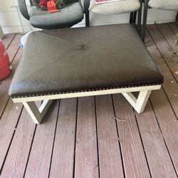 Foot/coffee Table