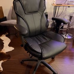 💎 Office Bundle: Black Luxury Executive Chair + Simple Sturdy Metal Desk