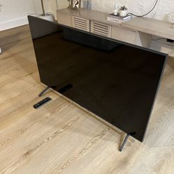 Samsung 50” 4K Smart TV (UN50TU7000) – Crystal UHD