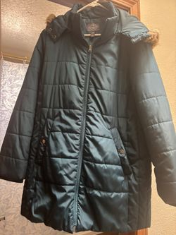 St. John’s Bay ladies Coat 10.00