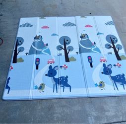 folding and reversible foam baby play mat
