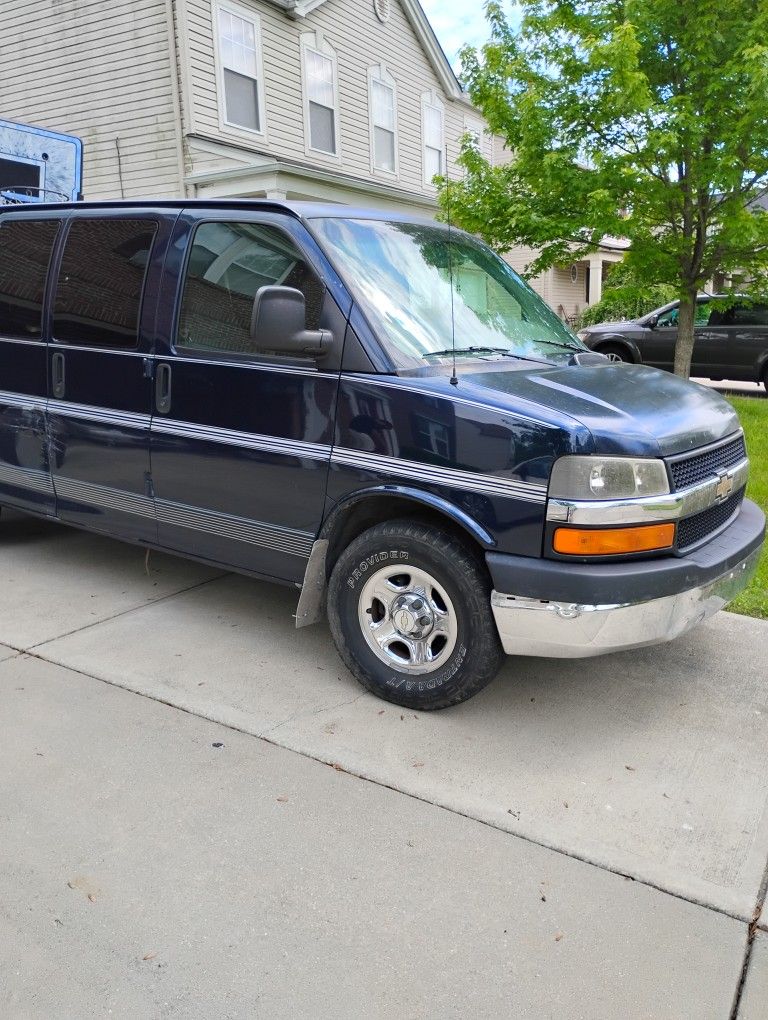 2005 Chevy Express 1500