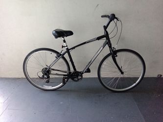 BICYCLE GIANT 7 SPEED SIZE 29 BRAND NEW