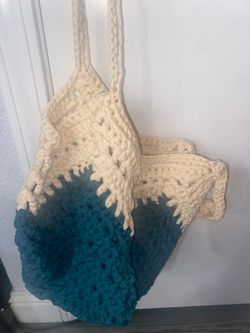 Crocheted Shoulder Bag