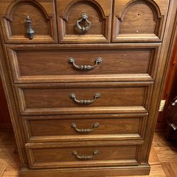 Dresser solid Wood 3ft Across Approximately 4ft Tall