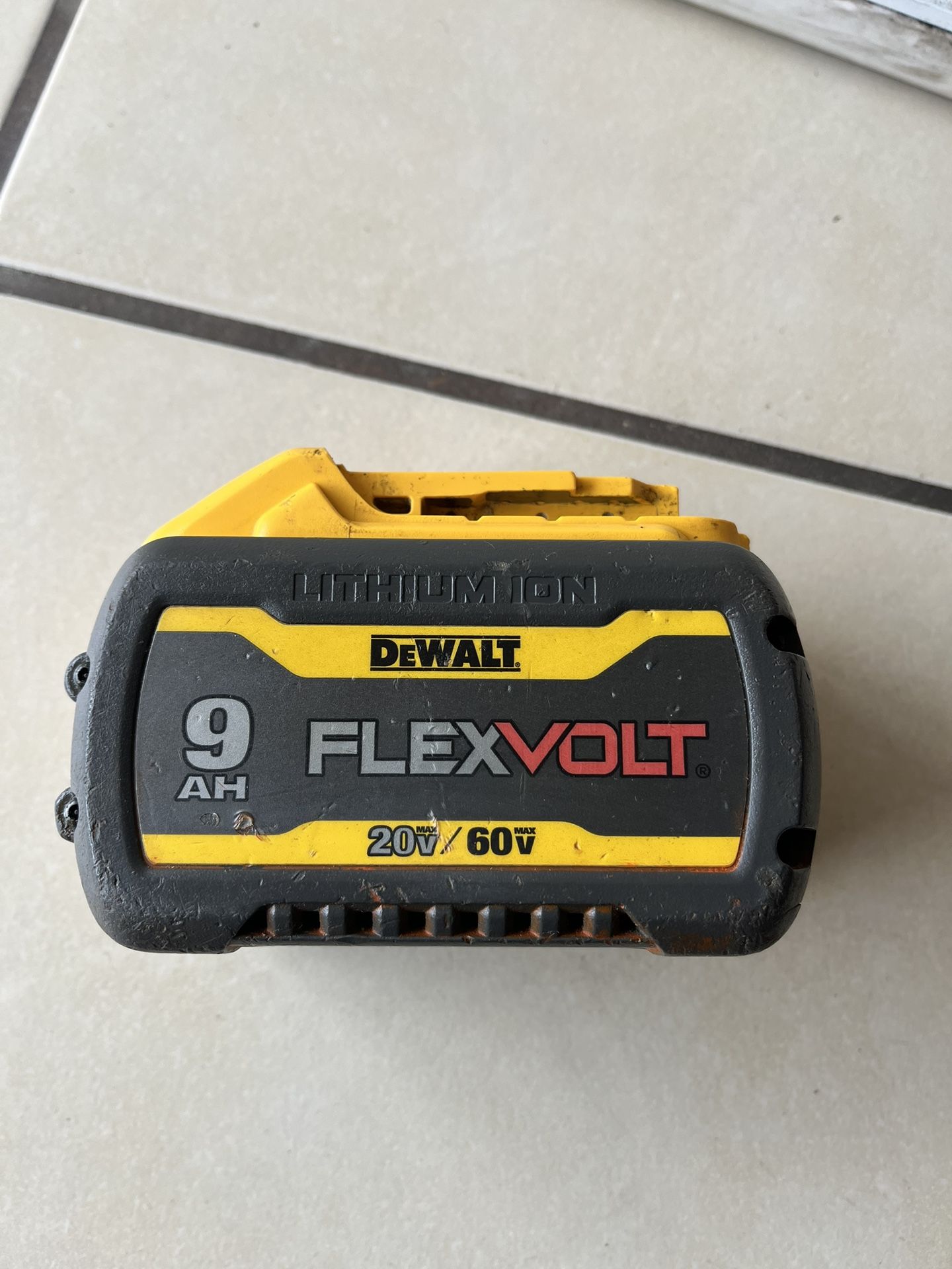Dewalt Flexivolt (9.0)