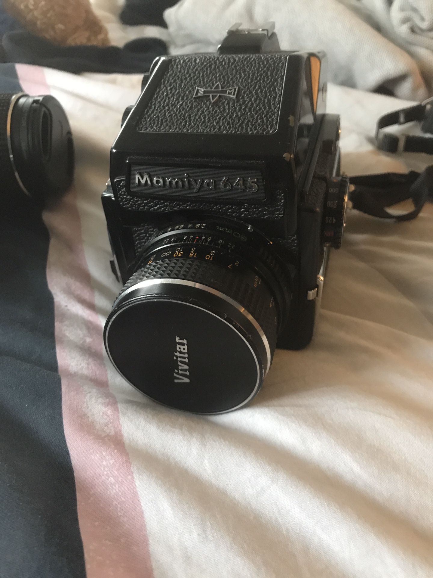 Mamiya m645 medium format 120 camera with 80mm lens