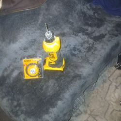 DEWALT 20V MAX* XR Brushless Drywall Cut-Out Tool (DCE555B). 