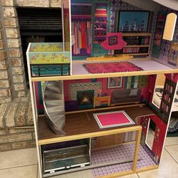 Doll house