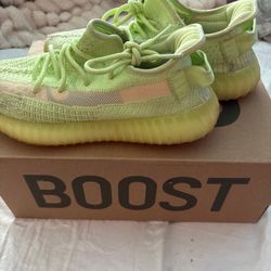 Yezzy 350 Boost V2 “Glow”