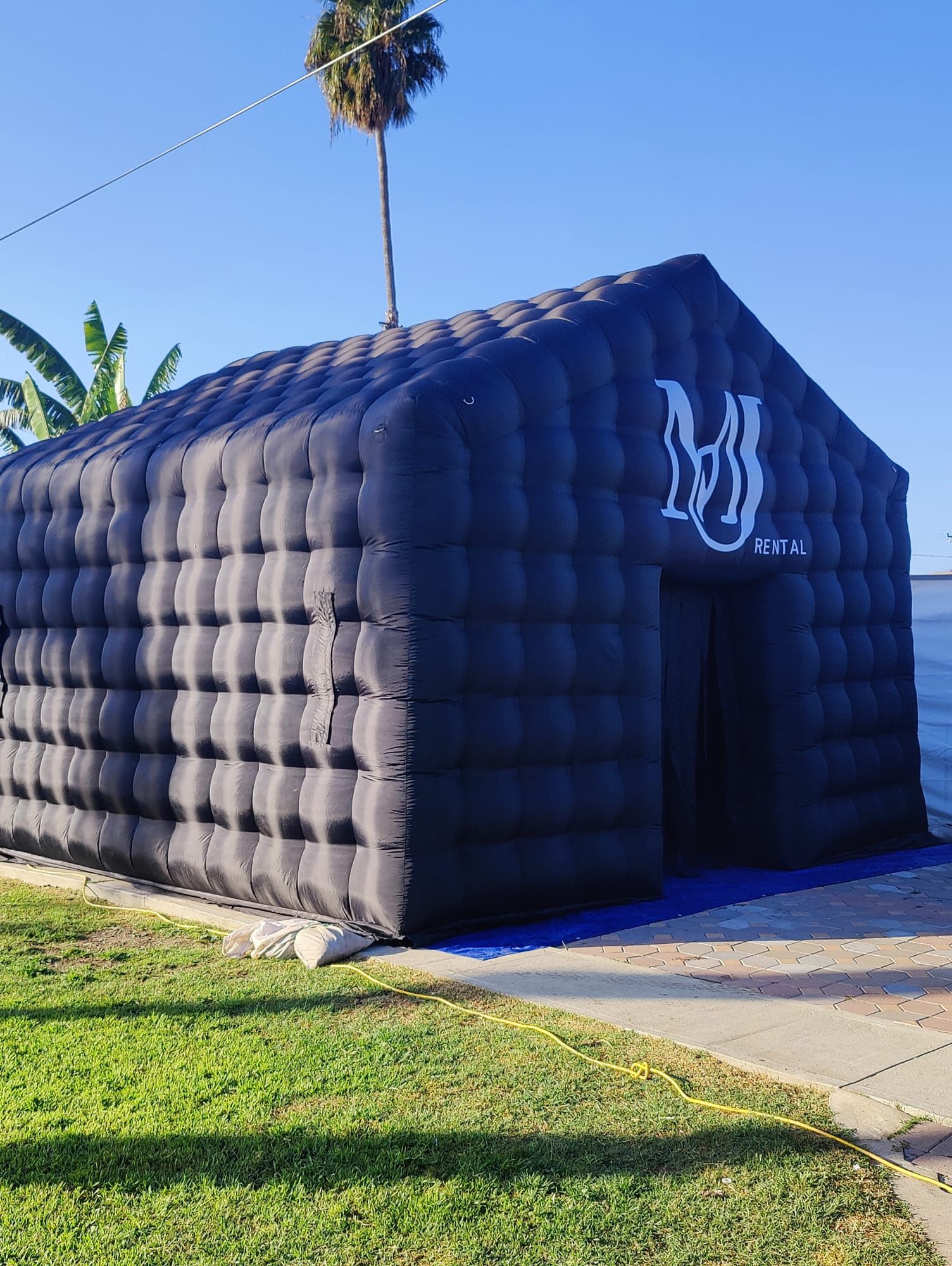 Party And Play House 