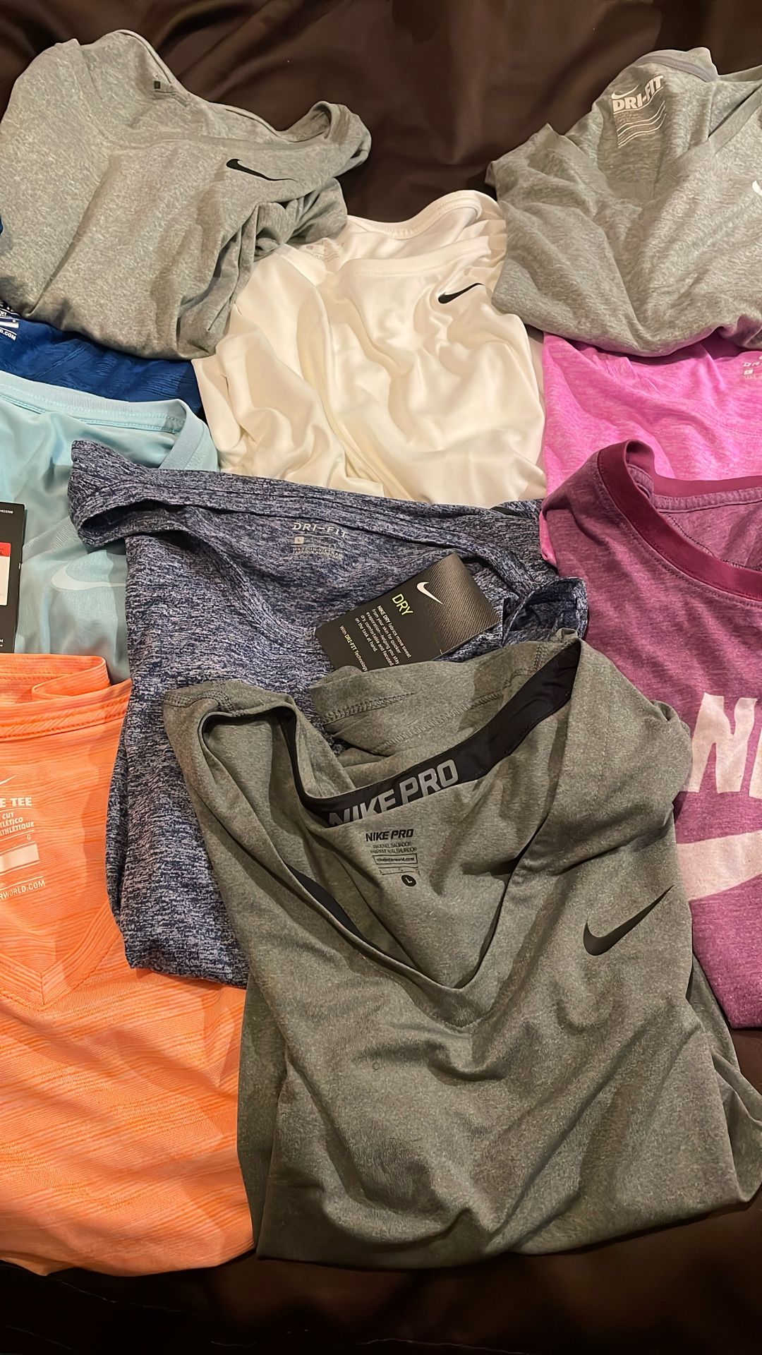 Qty 10 Women’s Nike Tops