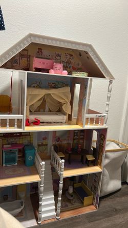 KidKraft doll house