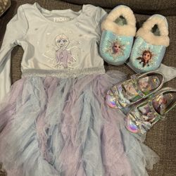 Frozen Bundle 4T And 7 Shoes And Slippers