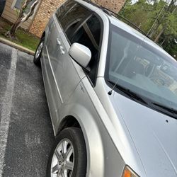 2008 Chrysler Town & Country