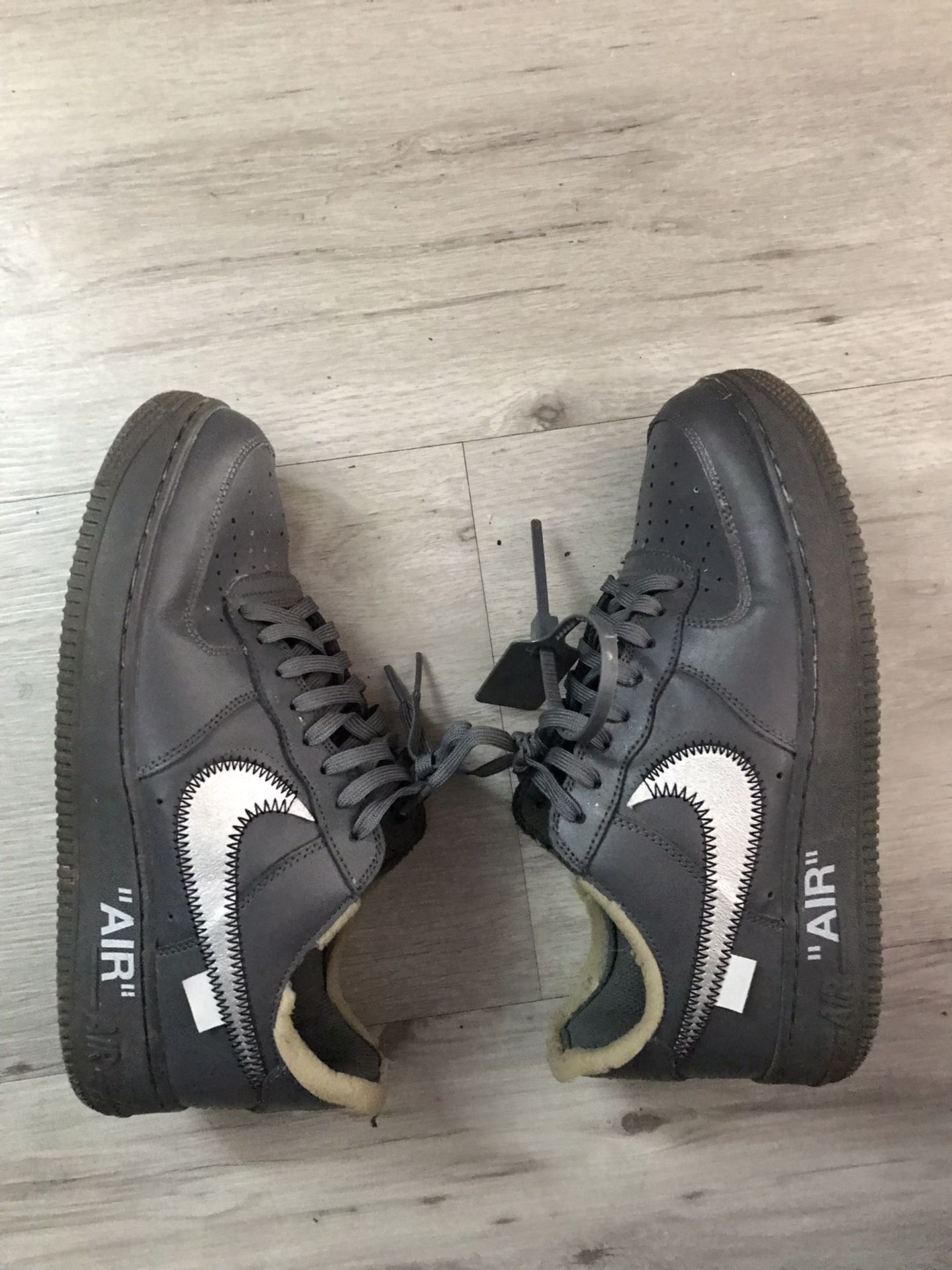 Off-White Air Force 1 Size 8.5