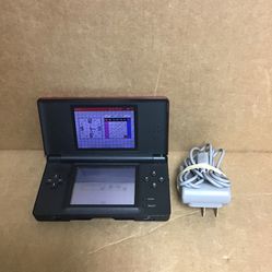 Nintendo DS Lite Console model Usg-001 Video Game System Black/Red