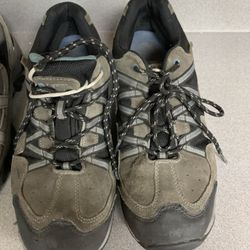 Size 11 Hiking Boots / Work Boots$10 per pair